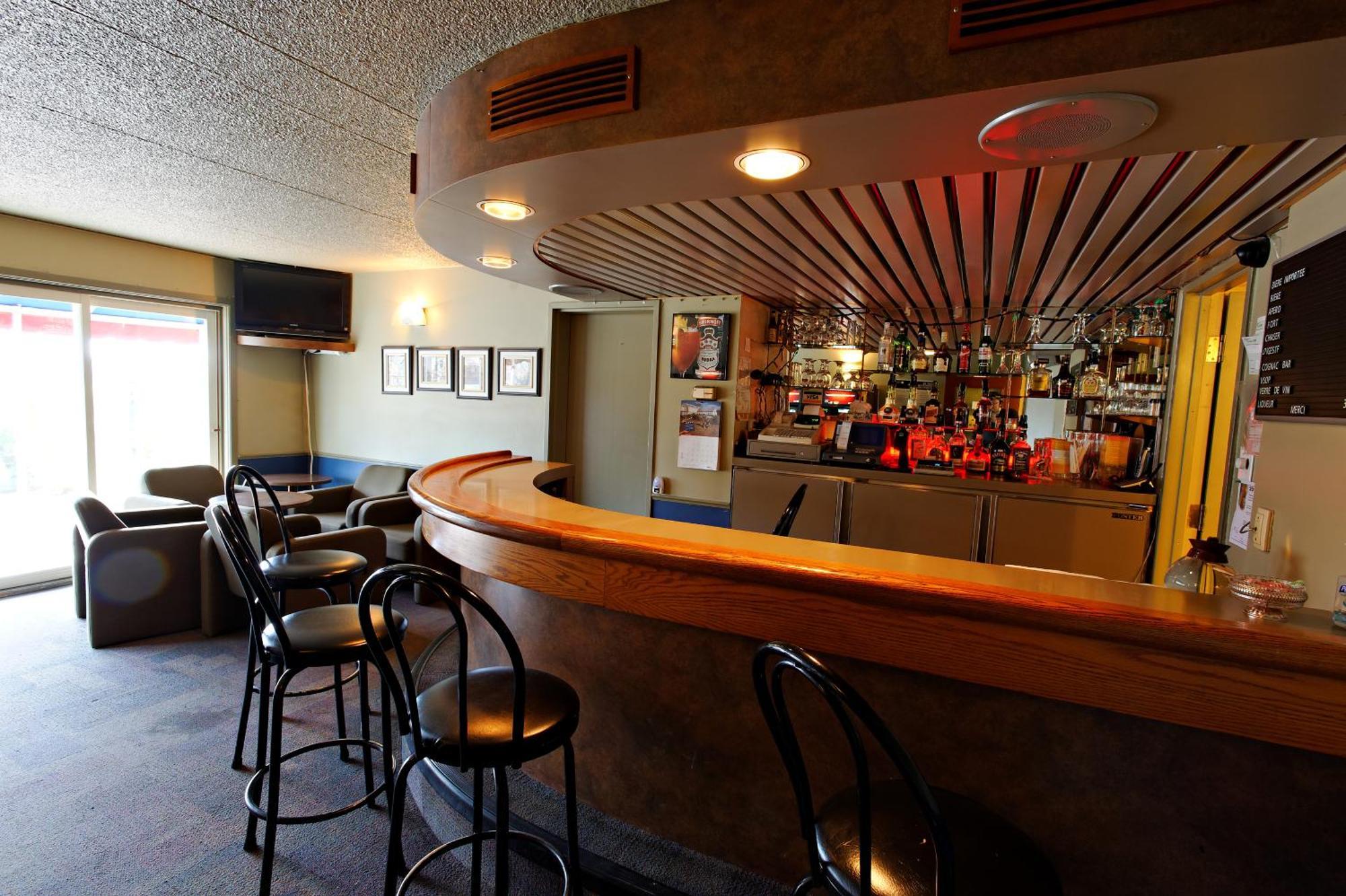 Motel Le Transit Mont-Saint-Hilaire Luaran gambar